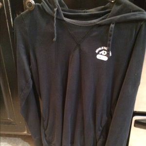 Nike black sweatshirt w/ pockets